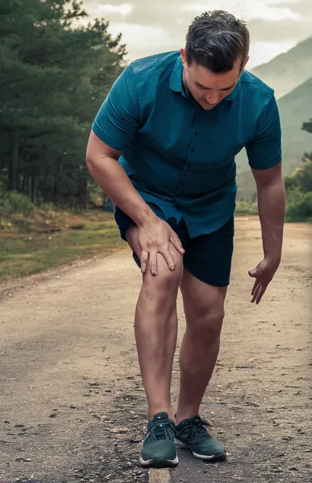 Sharp knee pain when straightening leg Causes Expert Solution